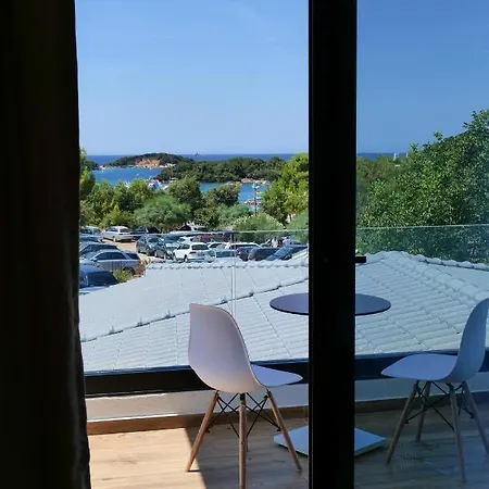 Bora Bora Hotel 4*