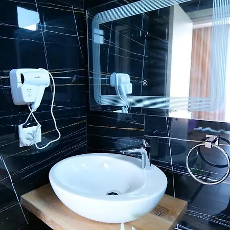 Bora Bora 4* Ksamil