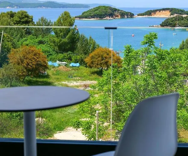 Hotel Bora Bora Ksamil