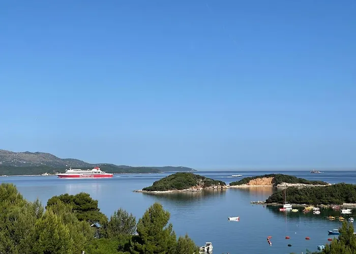 Bora Bora Отель Ксамил